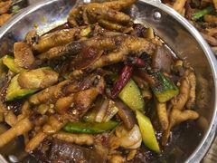 -江城燕子大排档(江汉路步行街店)