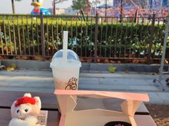 -喜茶(迪士尼小镇·平行宇宙店)