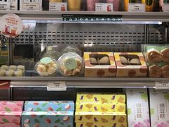 面包甜点陈列柜-仟吉KenGee(汪家墩店)