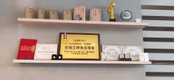 -MOVAN HAIR莫凡匠人发型屋