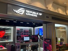 -ROG玩家国度(美罗城店)
