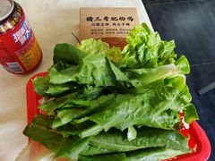 -猪三哥肥肠鸡川菜小炒