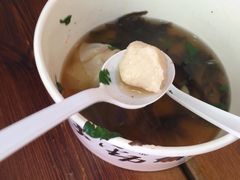 -手劲鱼丸馄饨铺(哈一百店)