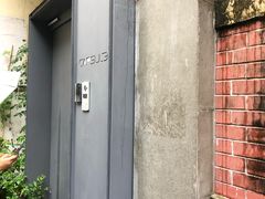 -胶囊画廊