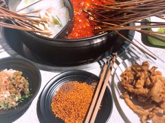 鸳鸯锅-钢管厂歆瑞源油卤串串香(春熙路太古里店)