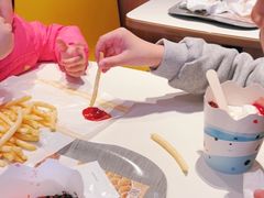-麦当劳(欢乐谷店)