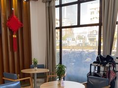 -赫尔森口腔·牙齿种植修复