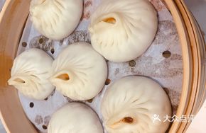 Pan-fried Pork Dumpling Soup