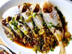 红烧梅子鱼-宁波小海鲜(秀文路店)