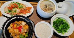 -臻康乃馨月子中心(集美店)
