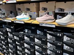 -UNDER ARMOUR(八达岭奥莱店)