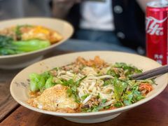 -方铲铲·成都板凳面(滨江银泰店)