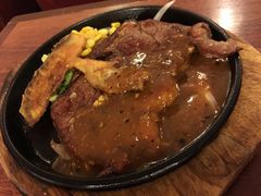 -玛格萝妮比萨屋(四平店)