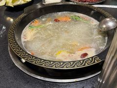 -小志家.鲜牦牛肉牛杂火锅野生菌汤锅