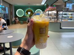 -奈雪的茶(亨特国际广场店)