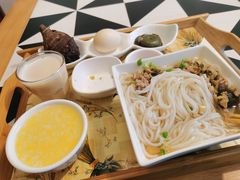-老街坊餐吧