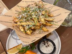 -Mark&Mars Restaurant