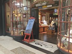 -西西弗书店&矢量咖啡(壹方购物中心店)