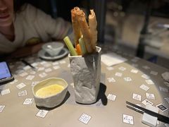 -穹六人间 people 6(岳阳路店)