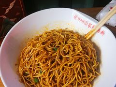 招牌老成都担担面-钟方模白家肥肠粉(春熙店)