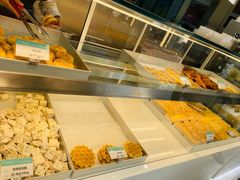 面包甜点陈列柜-甜丫丫西点(九环路店)