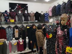 -友谊服饰商场(名品商厦店)