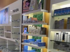 -光明眼镜·蔡司授权(徐泾店)