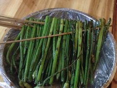 韭菜芯-正宗南铁拉叔沙煲螺·烧烤·秘制靓粥(南铁总店)