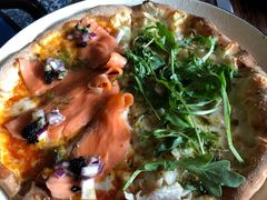 烟熏三文鱼火鸡双拼-PIZZA BIANCA(民园店)