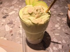 牛油果酸奶奶昔-J·one Bistro吉萬酒厨·牛排