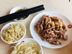 -闫家驴肉老店(华电一校店)