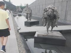 -侵华日军南京大屠杀遇难同胞纪念馆-停车场