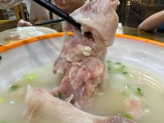 -雷祖芳老妈蹄花店