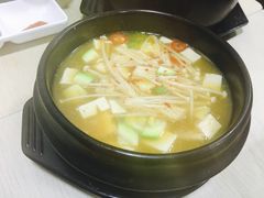 -拌来拌去石鍋拌飯(文鼎店)