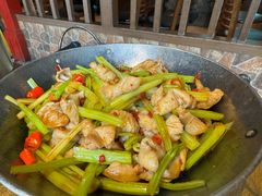 -阿婉贵州苗家酸汤鱼(梅林店)