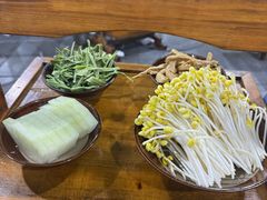-正南齊北重庆老火锅(光华村直营店)