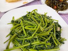 -鑫悦楼煎蟹·16年海鲜大排档