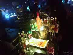 -欧米亚派对酒吧(绵阳店)