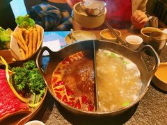 四季草本鸳鸯锅-盡膳口福跷脚牛肉火锅(北美新天地店)