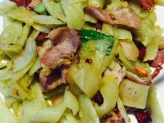 腊肉炒绿豆皮-鱼乐火锅(清江国际店)