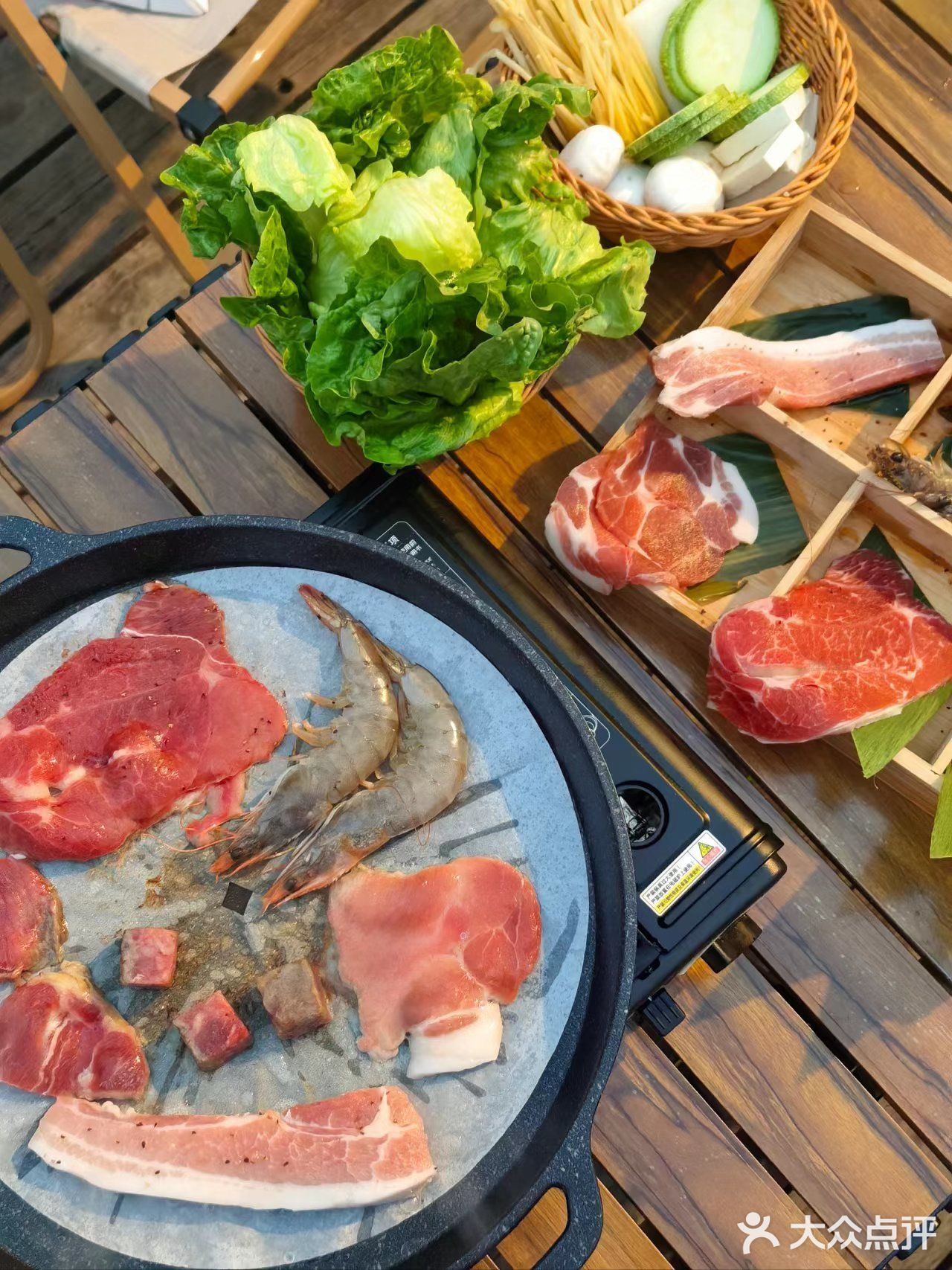 在南滨路绝美悬崖烤肉店