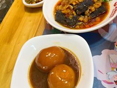 -呷佬·长沙手工米粉(金沙江路店)