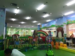 -雅乐达儿童乐园(海韵广场店)