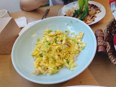 -渝信川菜 · 川味家常菜(财富购物中心店)