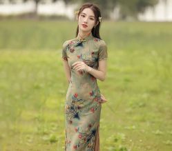-租旗袍租礼服馆