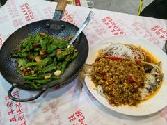 -堂瓦里·33年传统赣菜(第一街区店)