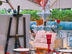 -Mark&Mars Restaurant