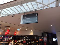 -伯肯黑德角名品折扣购物中心