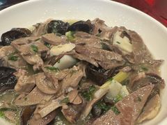-侬佳蒸菜馆(听潮店)