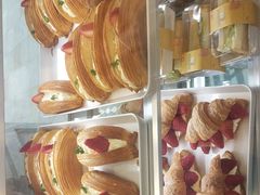 -TOUCH泰奇(奉贤宝龙城市广场店)